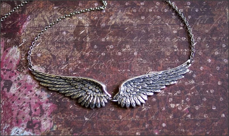 Vintage Angel Wings Feather Choker – Boho Spiritual Necklace for Protection, Style & Divine Vibes