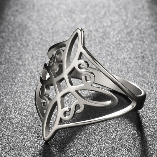 Witch Knot Stainless Steel Ring – Symbol of Protection, Power & Pagan Tradition